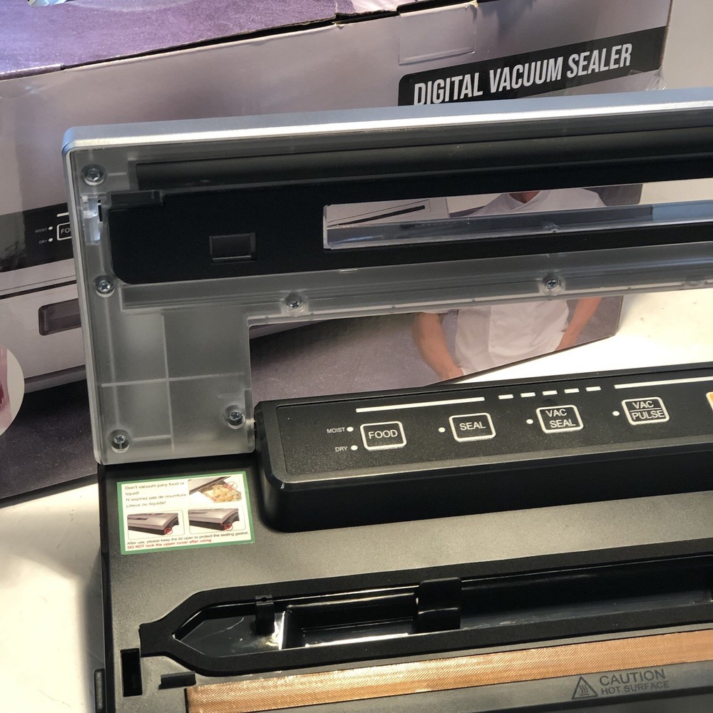 Robert Irvine Kitchen Digital Vacuum Sealer Model CRKA-DVSWB-5