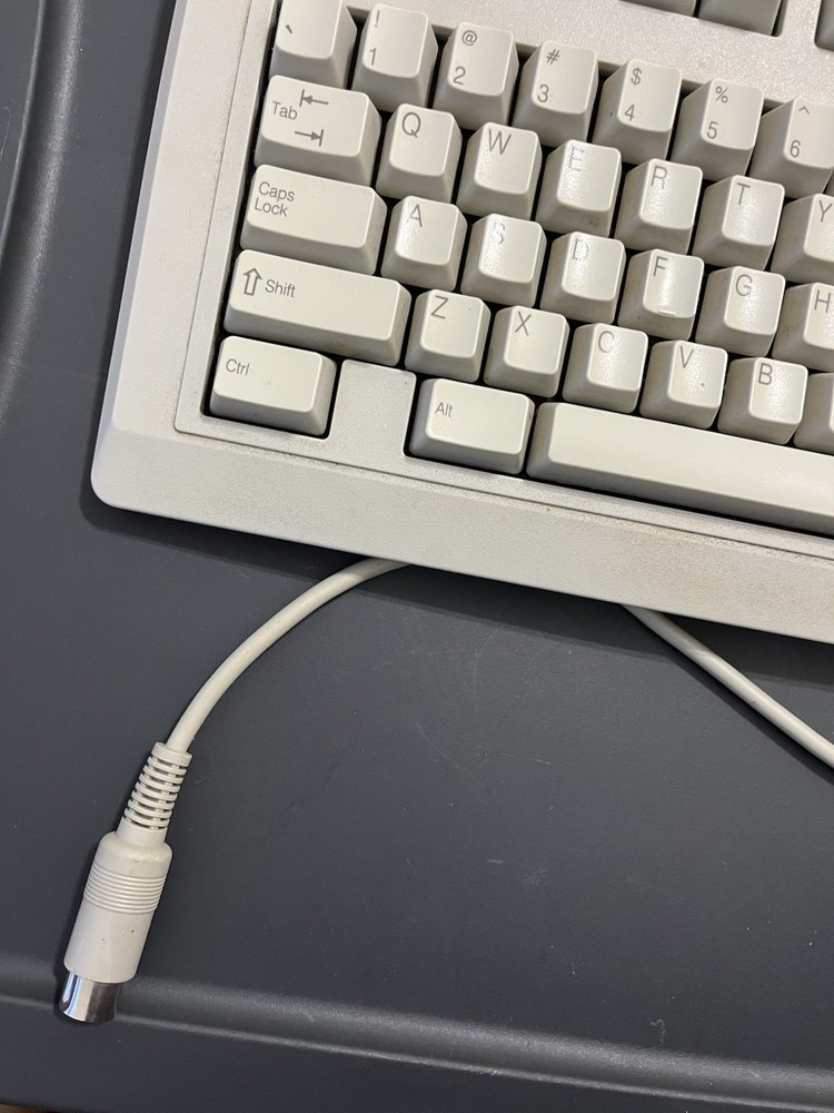 Vintage NMB RT101+ 118020 Keyboard