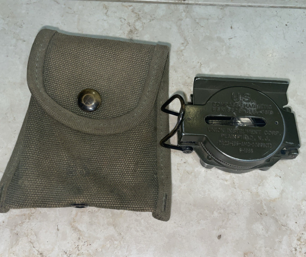 US COMPASS Jay Bee 9-66 WITH POUCH