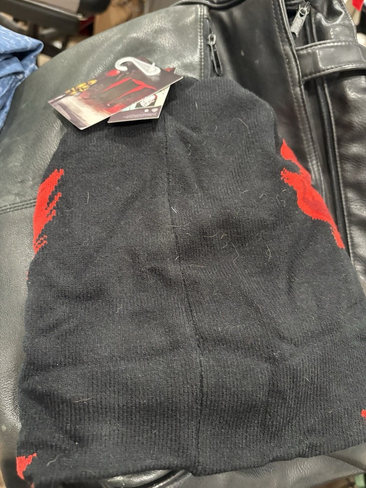 Pennywise IT-Flip-Down Beanie Black, Red White Warner Bros.