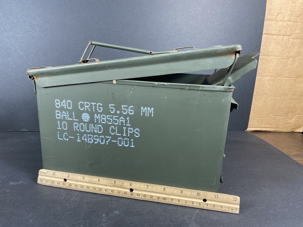 ARMY METAL AMMO BOX “empty”