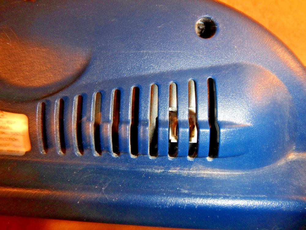 DRILL DOCTOR DRILL BIT SHARPENER 350X WITH USERS GUIIDE + DVD