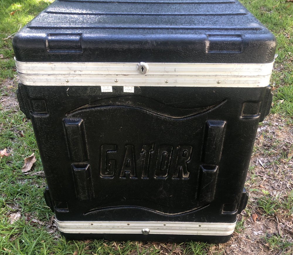 Gator case deluxe polycore 19 instrument case Read Full Description