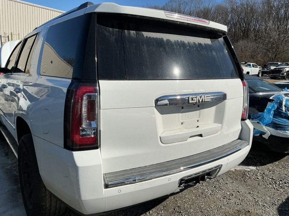 Fuse Box Engine Fits 15-20 ESCALADE 4938890
