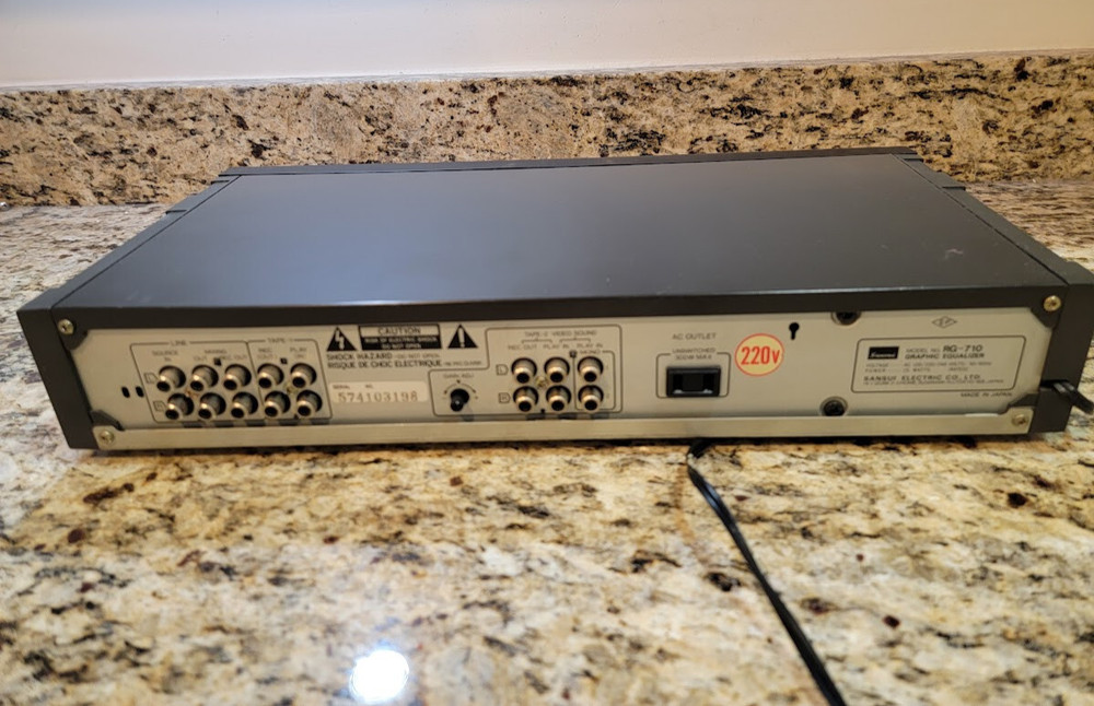 Sansui RG-710 Stereo Graphic Equalizer Consolette Multi Voltage