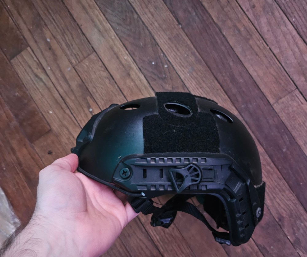 Emerson Bump fast Helm w/ retention strap