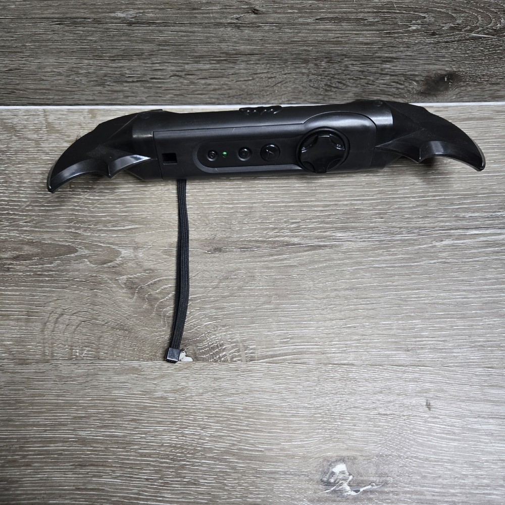 2017 Skyrocket Wii Batman Controller Remote Batwing Batarang Model 01764 Tested