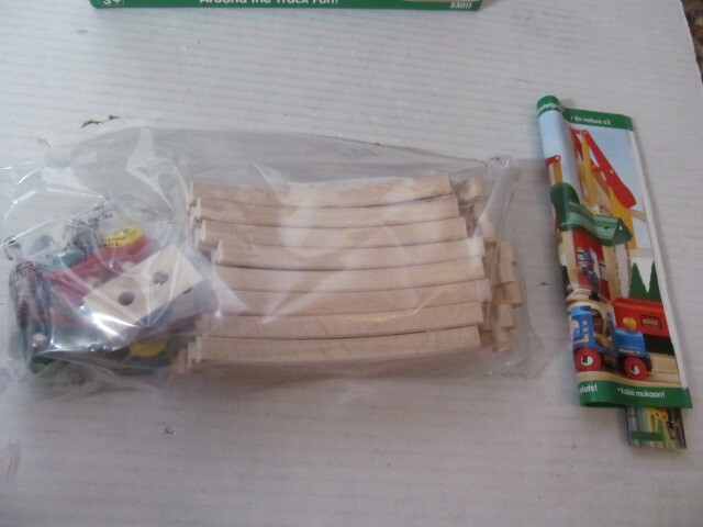 Brio Railway Parade Beginner Circle Set with Poseable Engineer, 33011