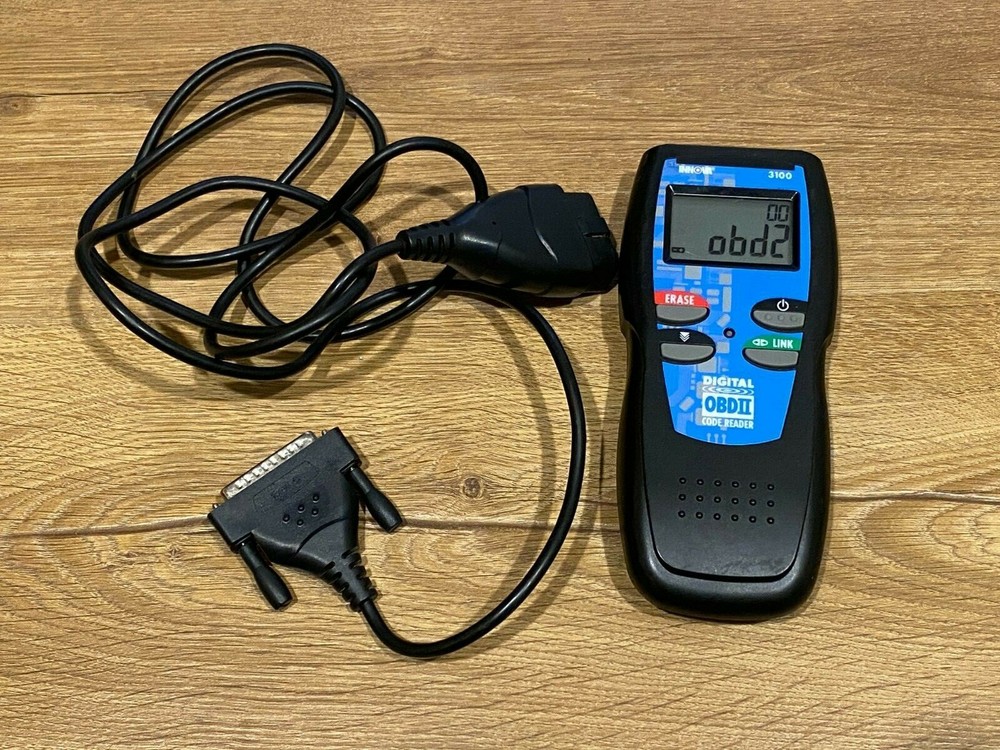Innova 3100 OBDII Digital Code Reader w/Cable Turns On Untested AS IS NO Returns