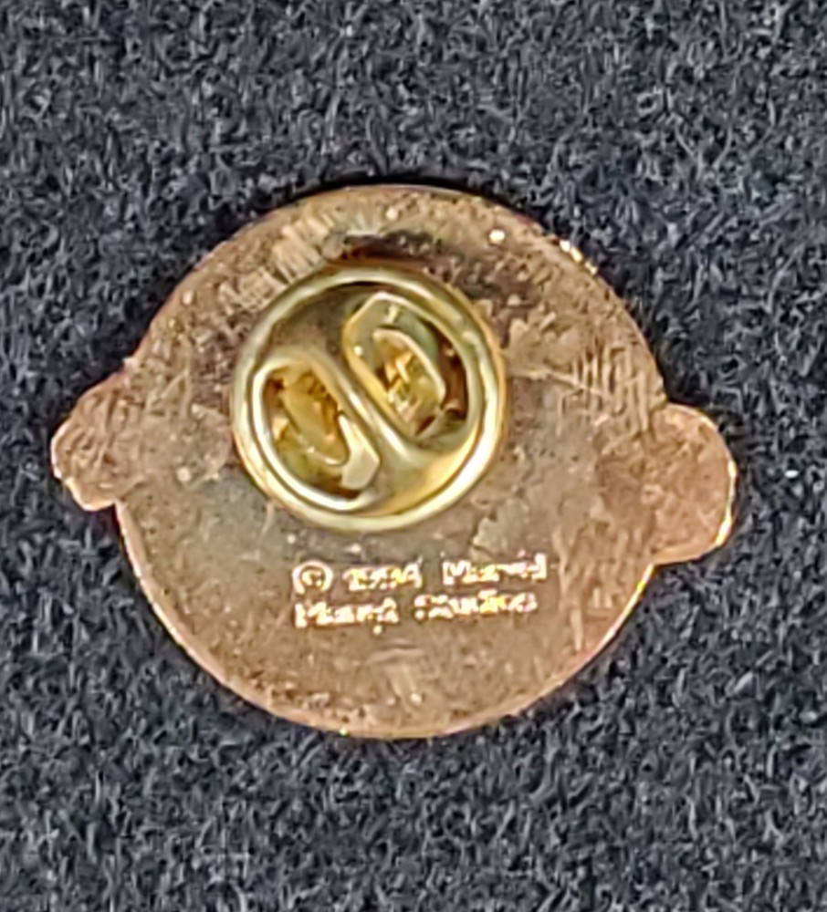 Spider Man Yellow Web Enamel Pin Marvel Planet Studios Vintage 1994