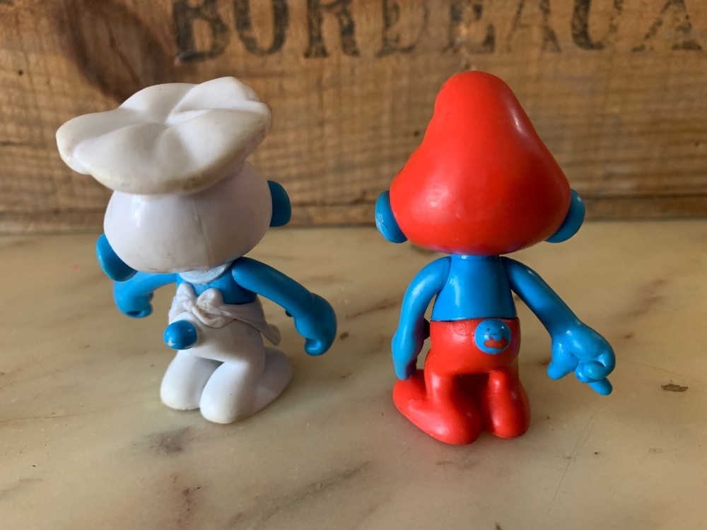 2x smurfs dolls 2008 JAKKS