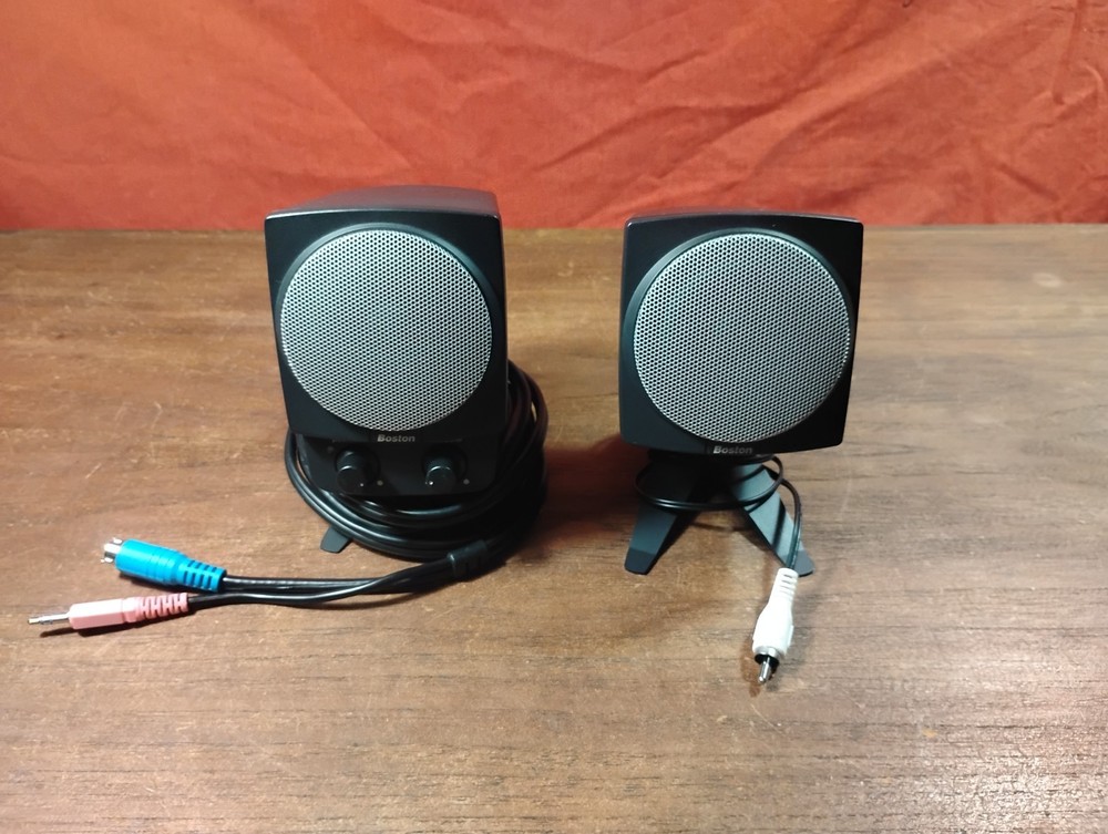 Boston 2pc Speaker System Computer Speakers only