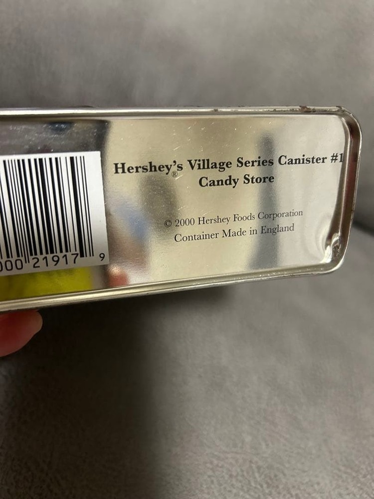 HERSHEY'S Vintage Candy Tin
