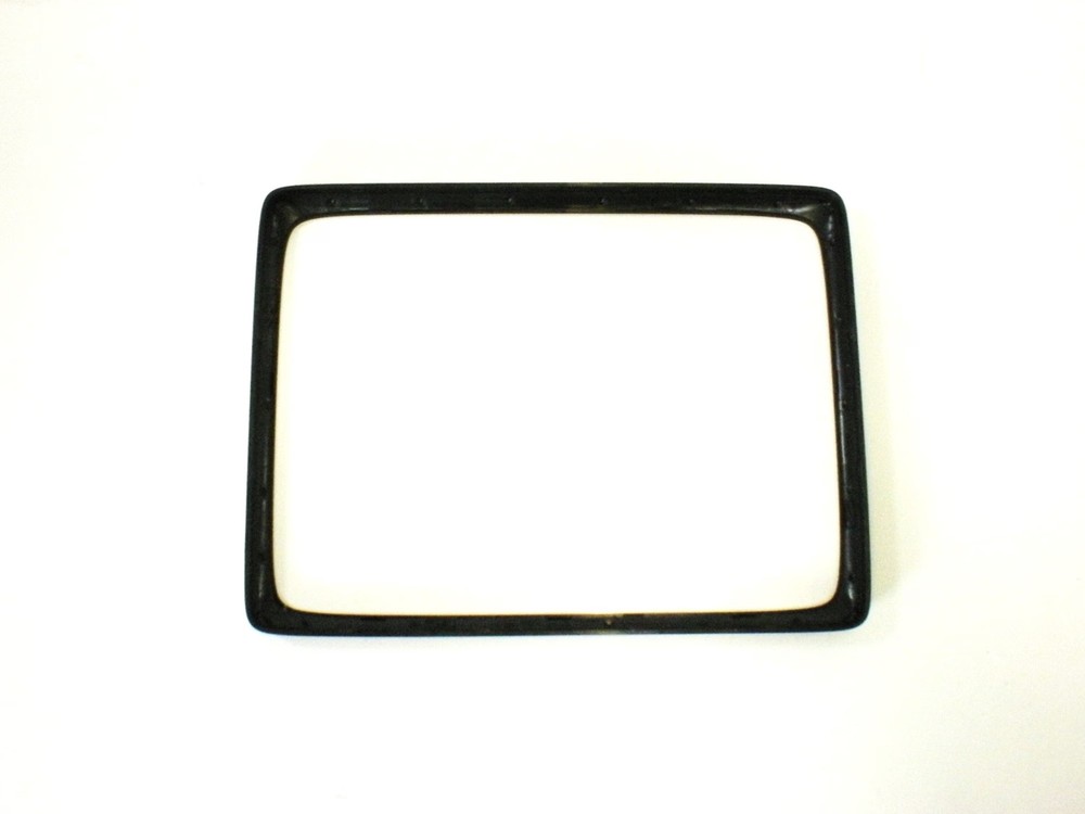 Raymarine - a95/97/98 - Multi-Function Display Black Front BEZEL - Mint *