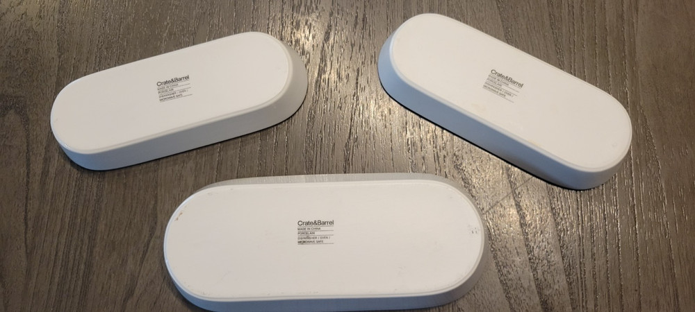 Crate & Barrel 3pc White Oval Bakeware /Serving Nesting Bowls