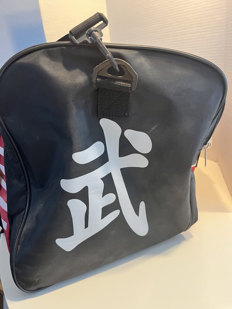Martial Arts Sparring Vest Size Medium With Bag