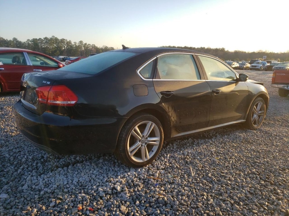 PASSAT 2014 Glove Box 4676354
