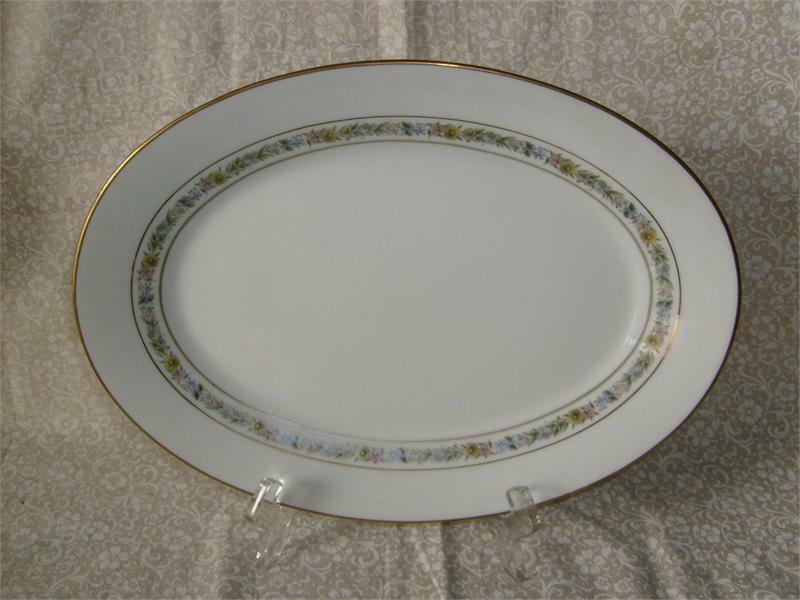 Noritake Macon LG Oval Platter