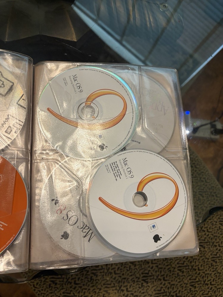 Vintage Apple Install Disk CD Mac OS 8 9