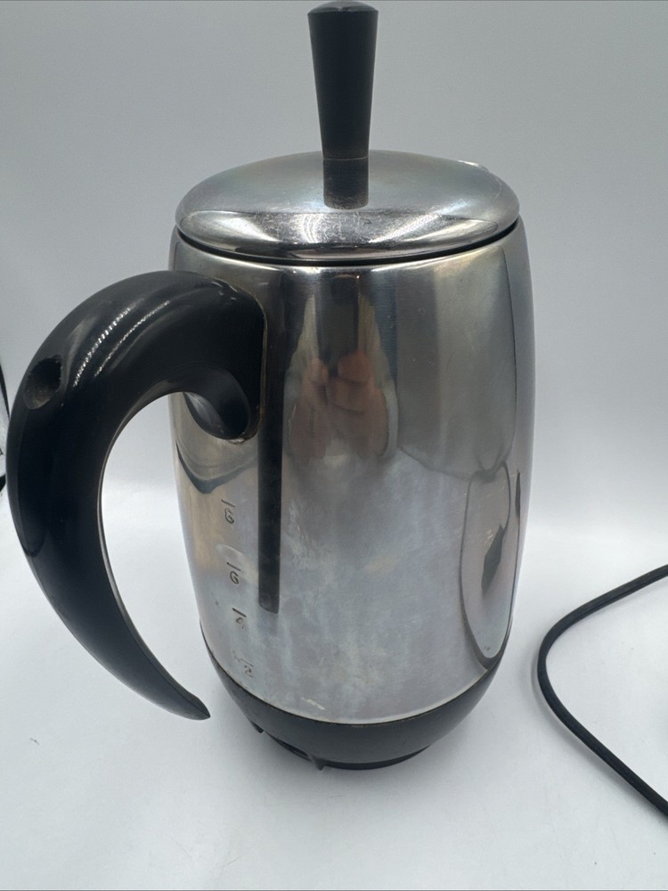 FARBERWARE 8 CUP SUPERFAST PERCOLATOR MODEL NO. 138B - AS PICTURED
