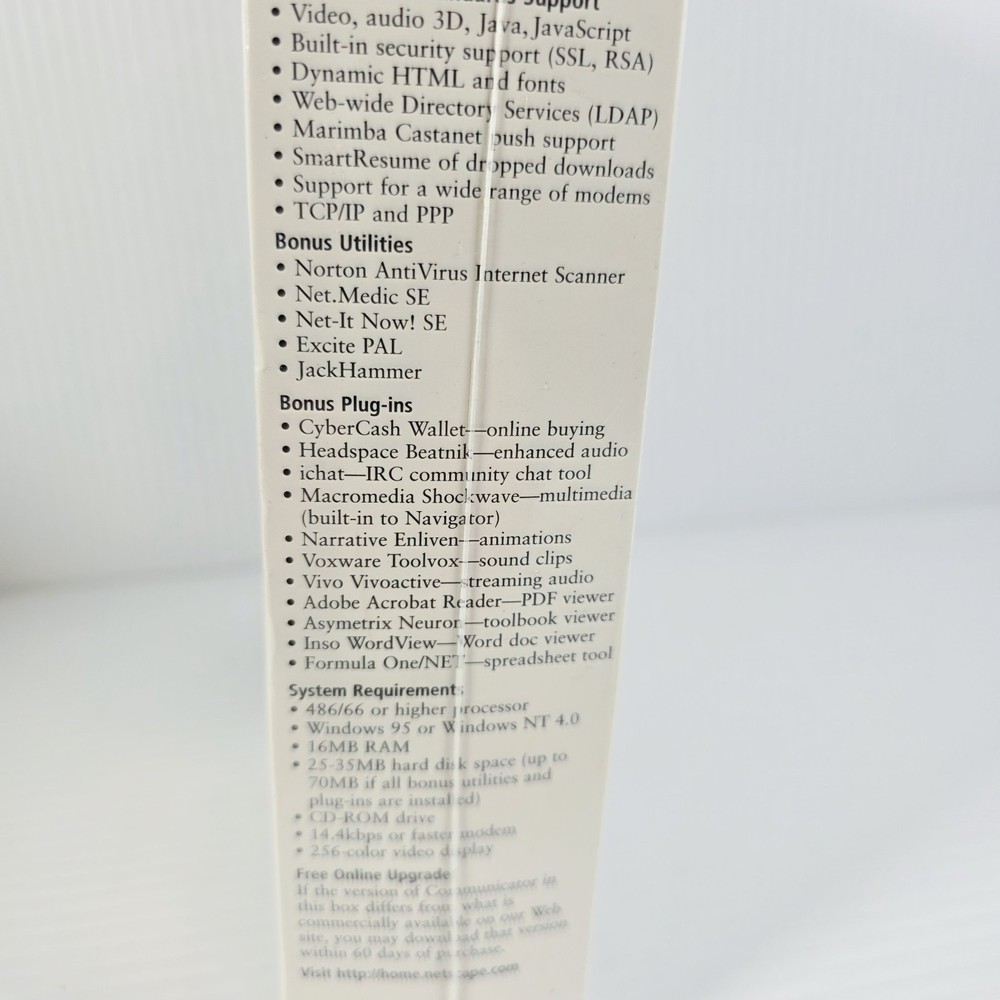 New Netscape Communicator Deluxe - Inet Acc Version 4 Windows PC CD Big Box