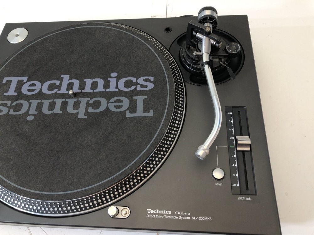 Technics SL-1200MK5 DJ Turntable