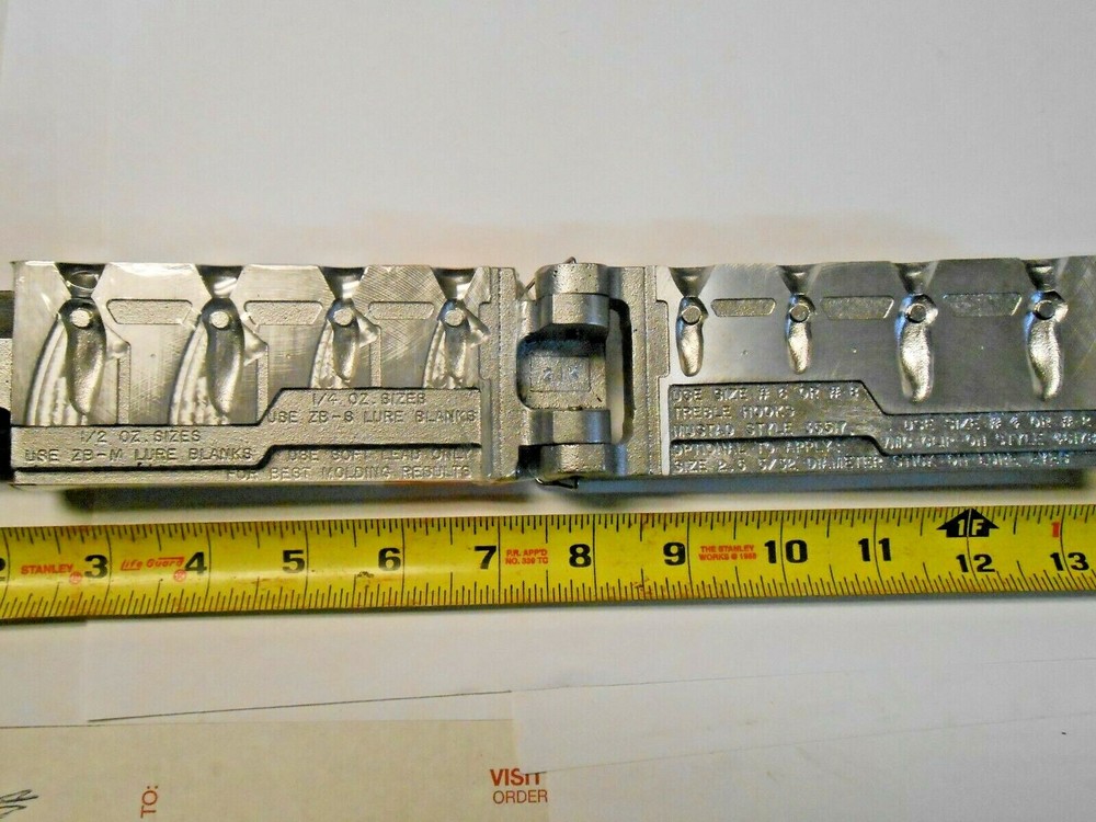 3332 DO-IT Vibrating Lure Mold 1/4, 1/2 oz