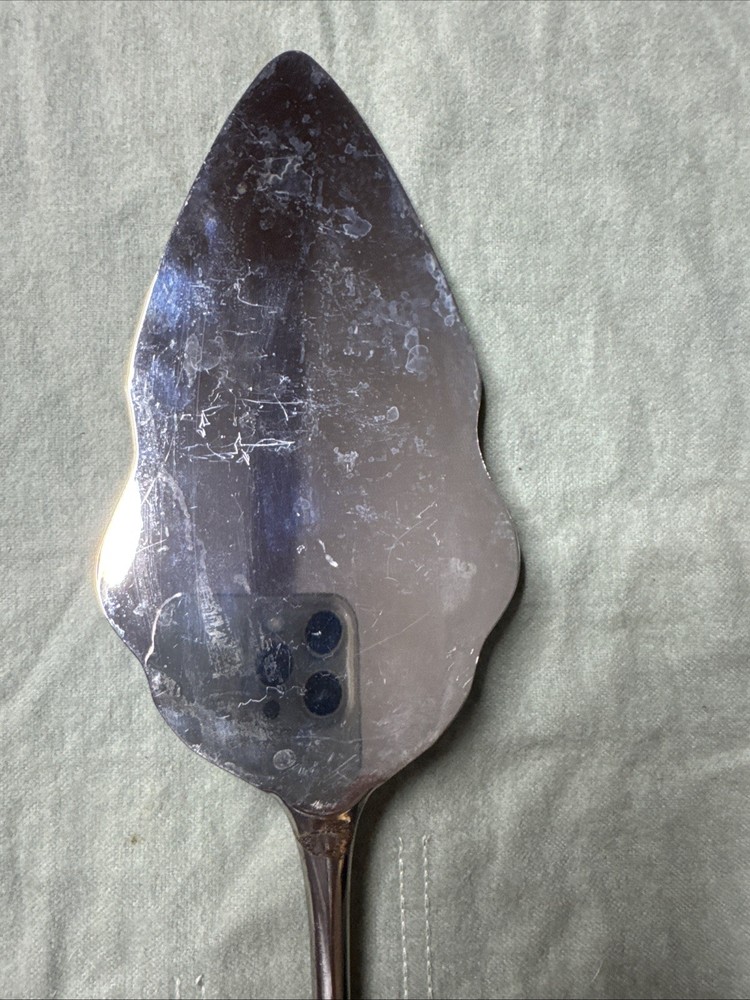 GO125 By Godinger Silver Plated Solid Pastry Server 11.25”
