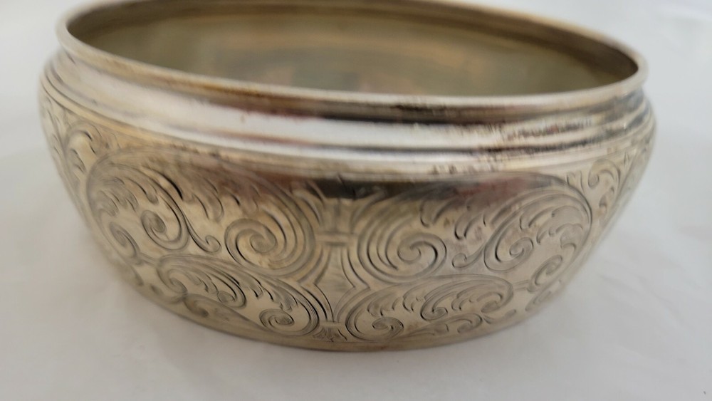 TIFFANY & CO. STERLING SILVER DISH / WINE COASTER