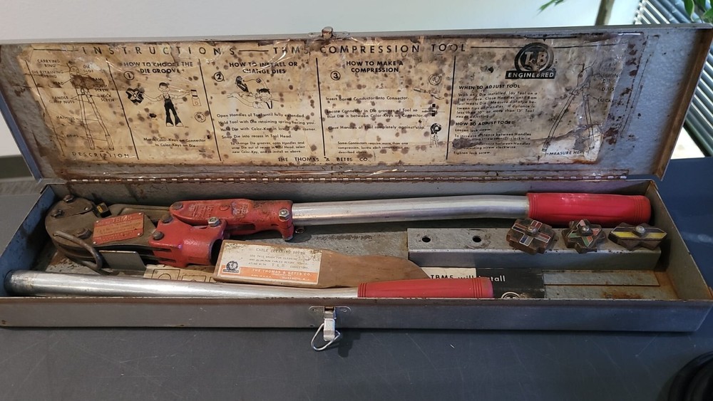 Thomas & Betts   TBM5  Hydraulic Crimper Tool Set