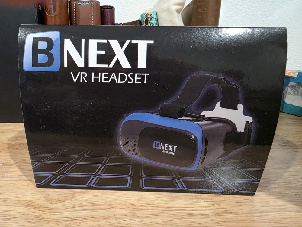 BNext VR Headset, New in Open Box, Wireless Operation