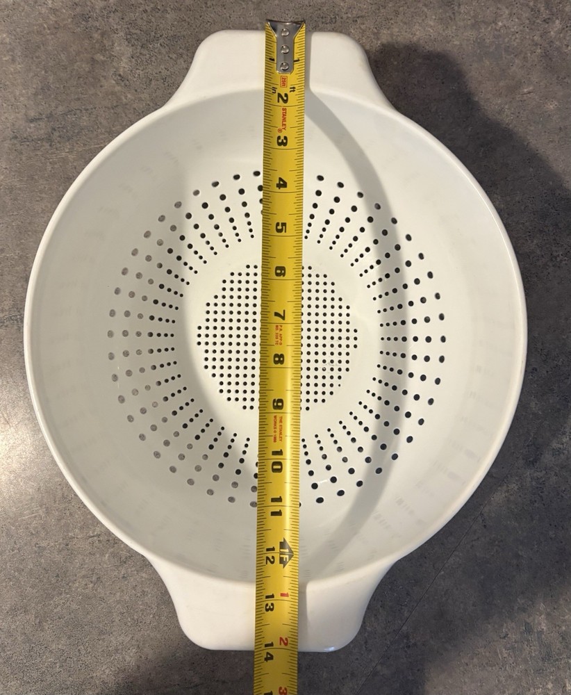 Plastic Colander Strainer White Large Size With Handles