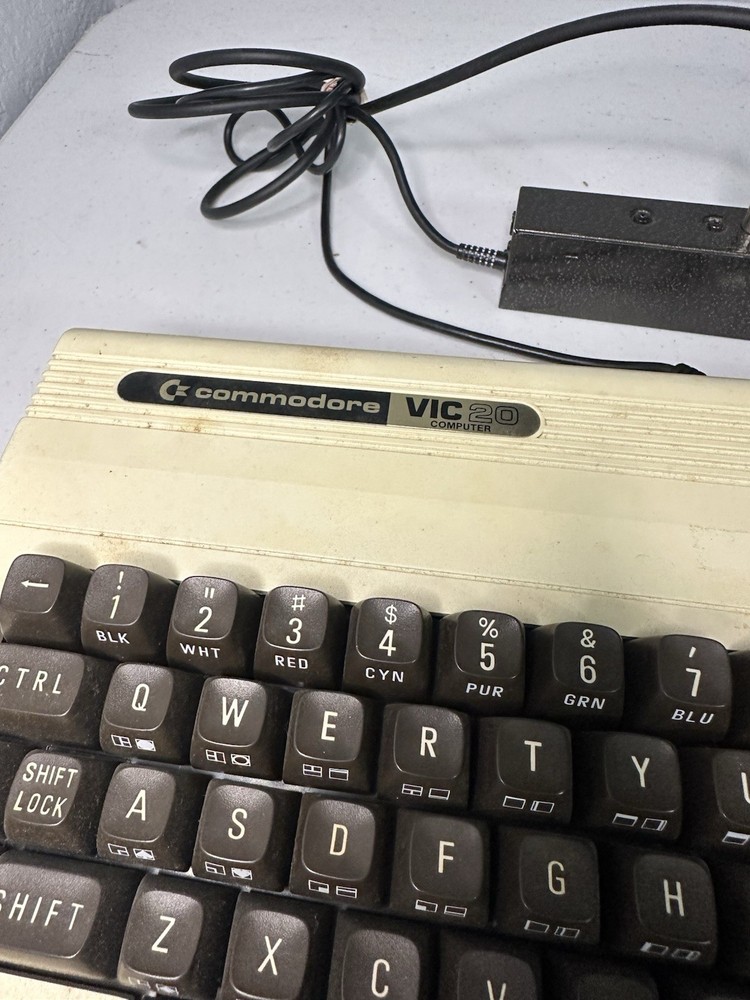Vintage Commodore Vic 20 Computer With Charger And Turns On. Tested
