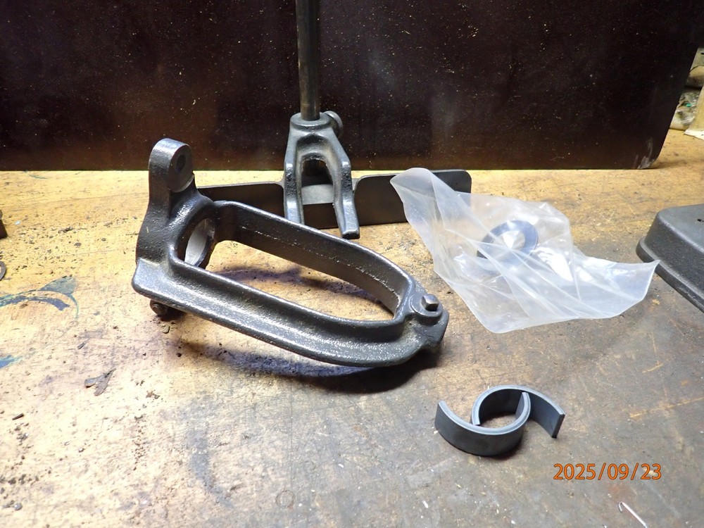 LATER CRAFTSMAN DRILL PRESS MORTISE ATTACHMENT SET
