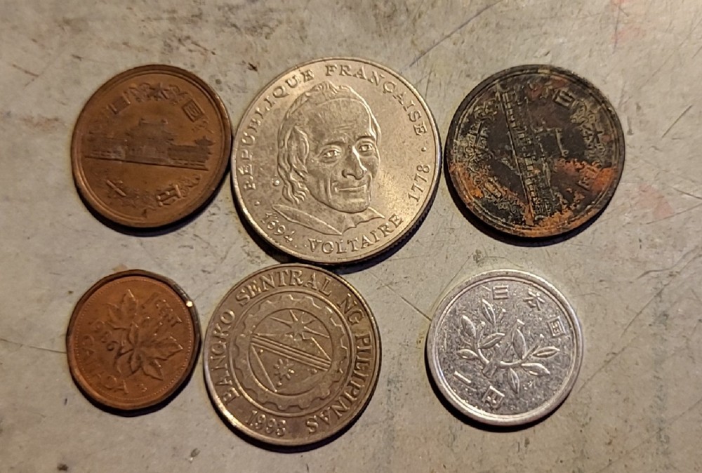 Coins from Various Countries 6pcs j6