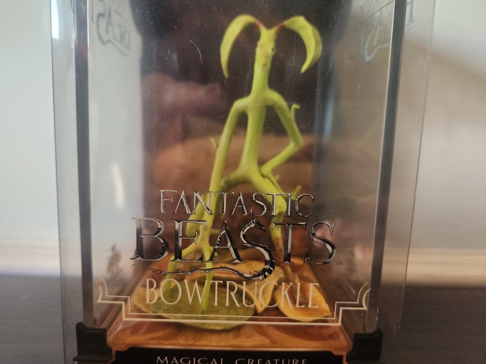 FANTASTIC BEASTS BOWTRUCKLE MAGICAL CREATURE FIGURE