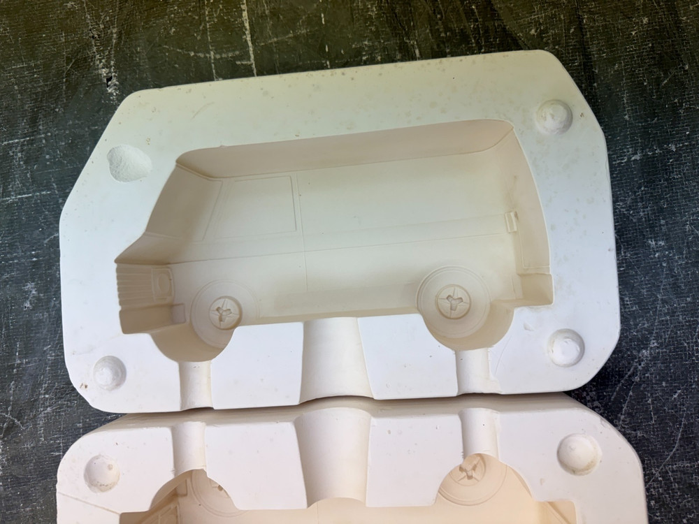 VINTAGE SCIOTO CERAMIC MOLD #31 SUPERVAN