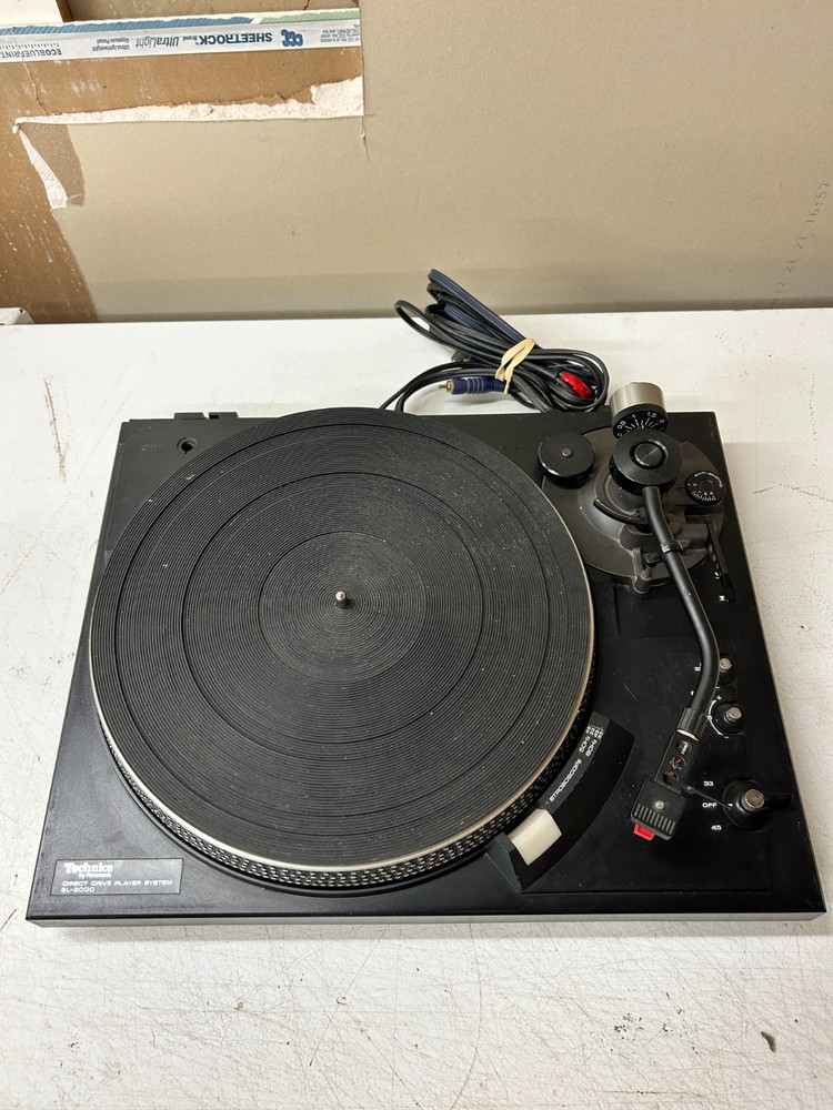 TURNTABLE Technics Panasonic SL-2000 Direct Drive Player System