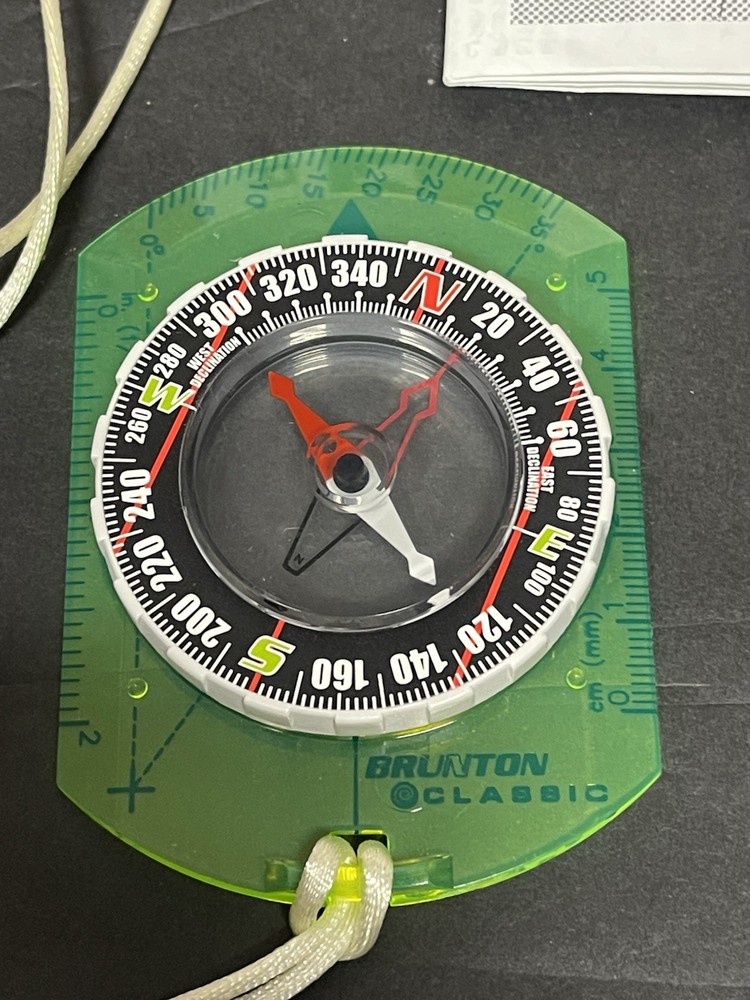 Brunton Classic Compass with Lanyard Green