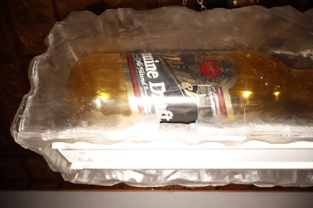 Miller Genuine Draft Bottle Encased in Ice Pool Table Light. *PLEASE READ*