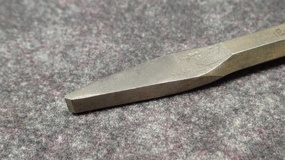 STANLEY 18-331 CAPE CHISEL 1/4" x 5" OAL (BN15)