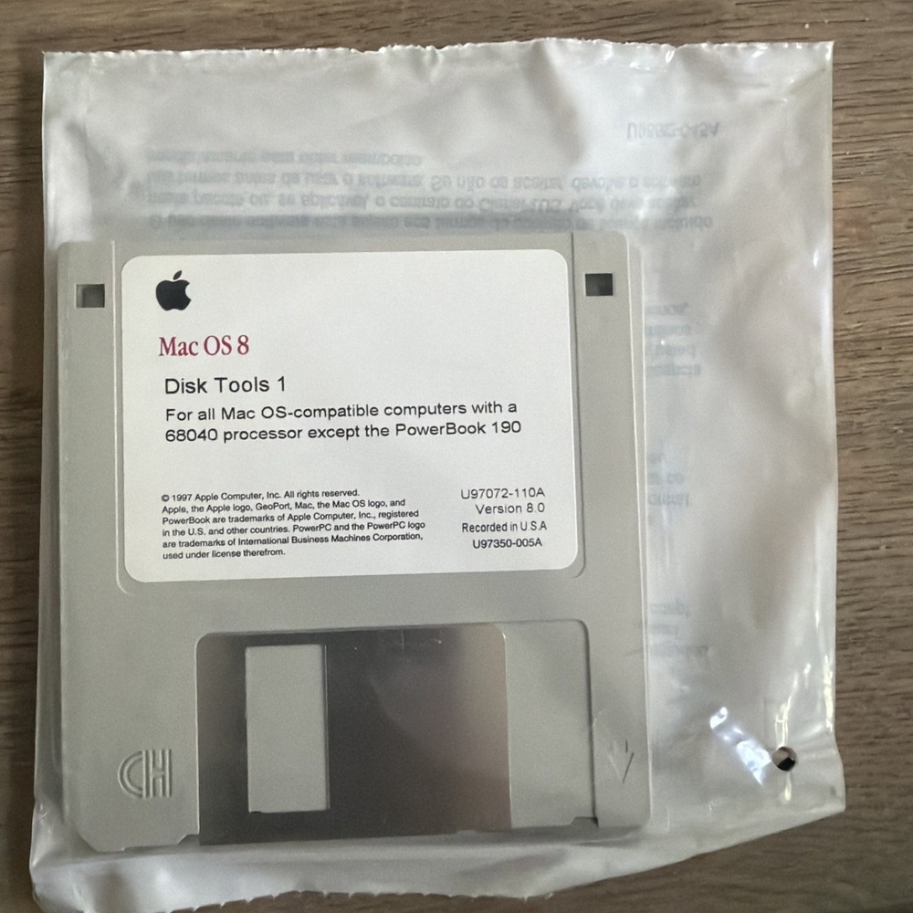Vintage Apple Mac OS 8 Original Software Manual PC Computer Disk (Complete)