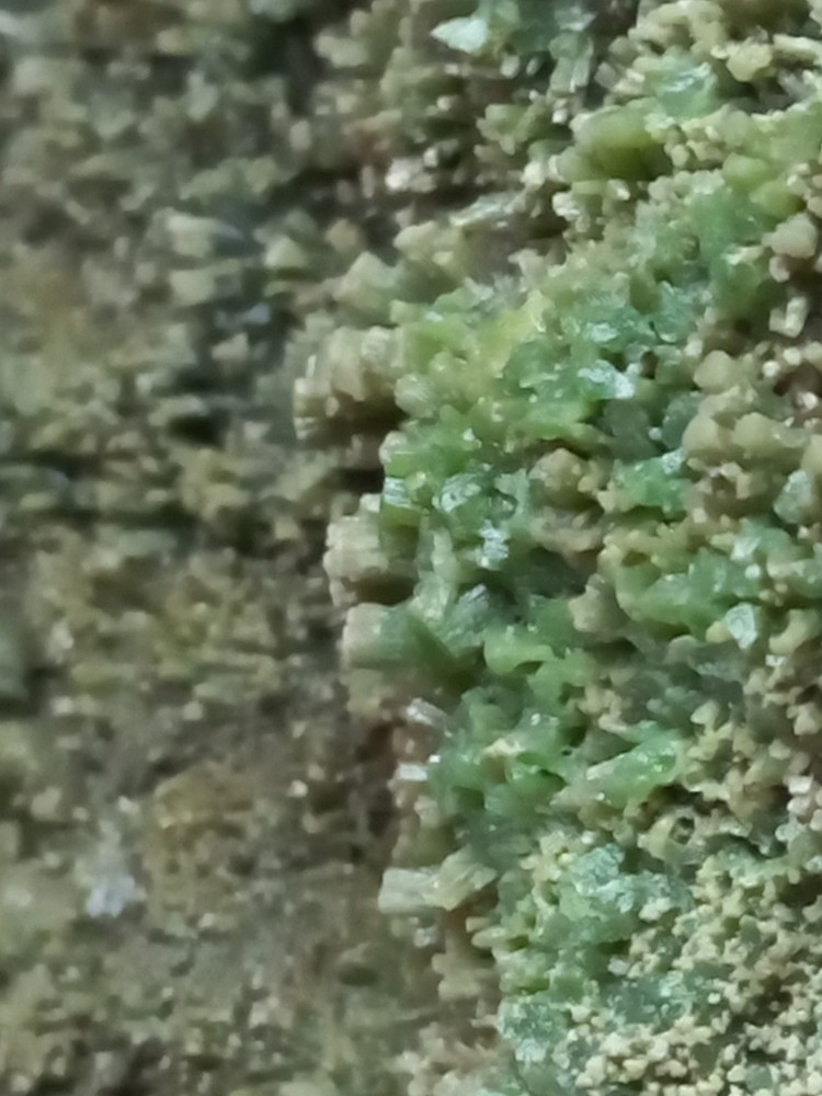 PIROMORPHITE