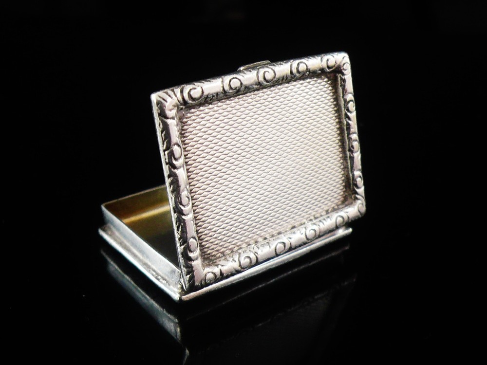 Sterling Silver Pill or Patch Box, John Charles Lowe, Hallmarked London 1937
