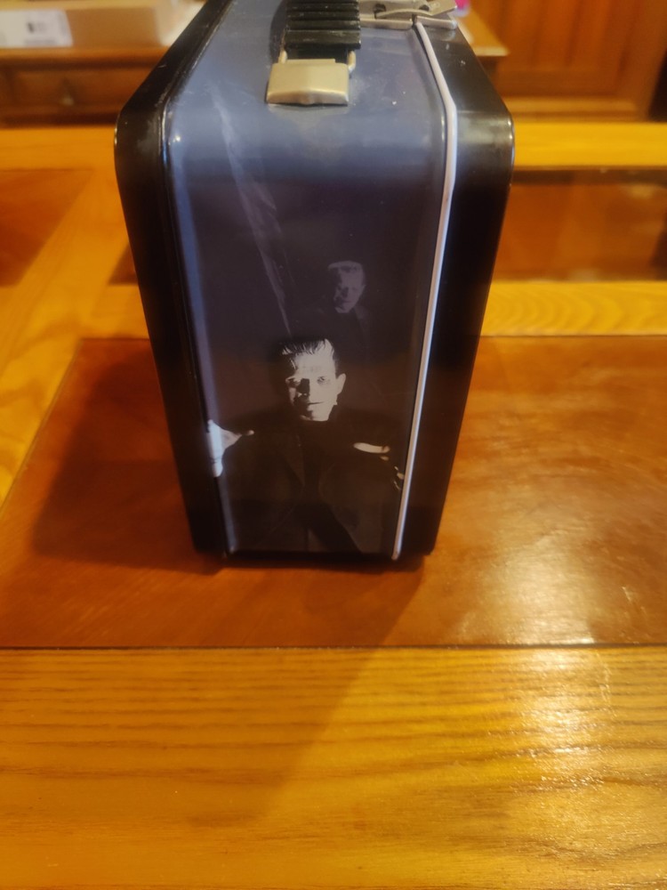 NECA Frankenstein LUNCHBOX WITH THERMOS! 2001 Metal