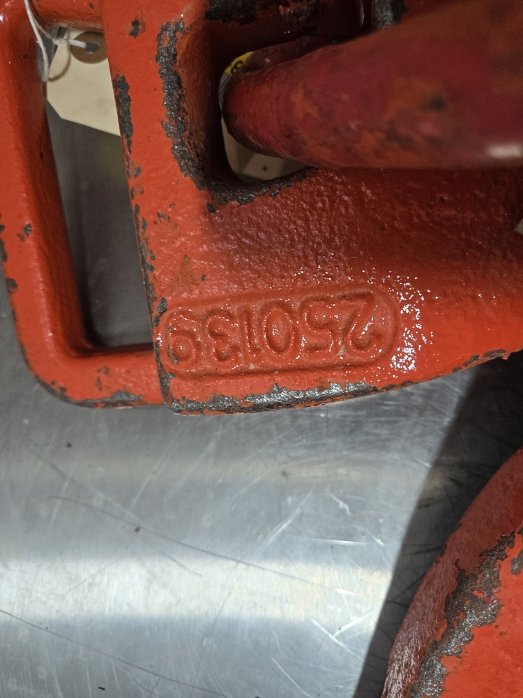 5.5 Ton Rail Dawg Tong, Lifting Clamp