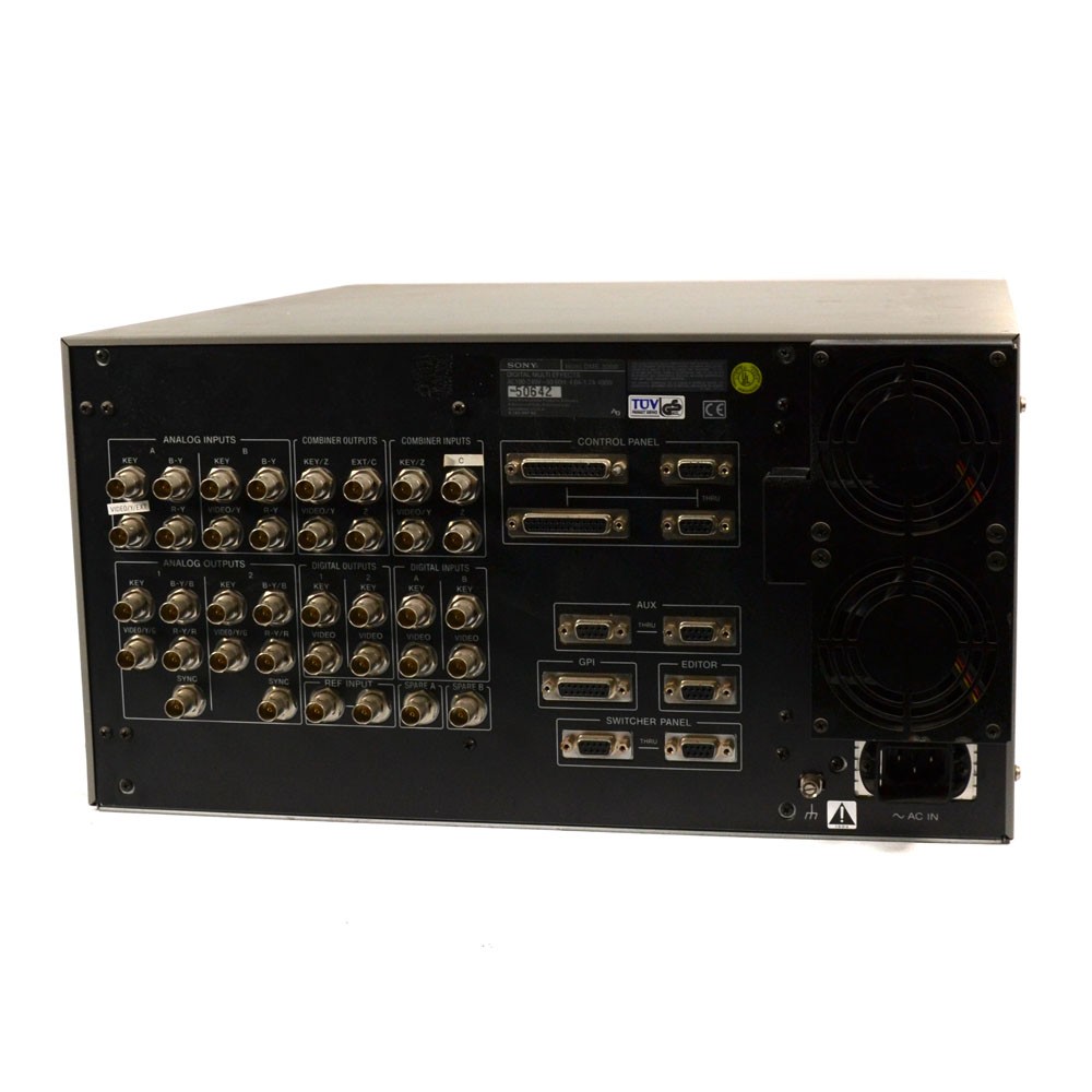 Sony DME-3000 Digital Multi-Effects System No Modules Powers On AS/IS