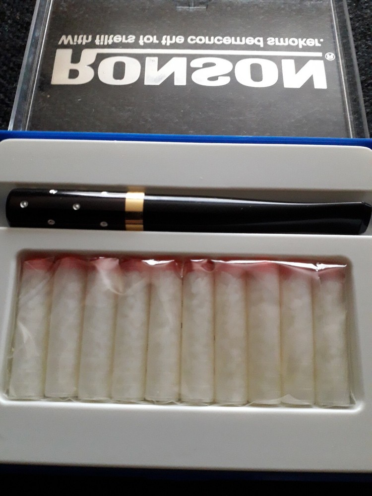 RONSON CIGARETTE HOLDER BLACK WITH STUDS