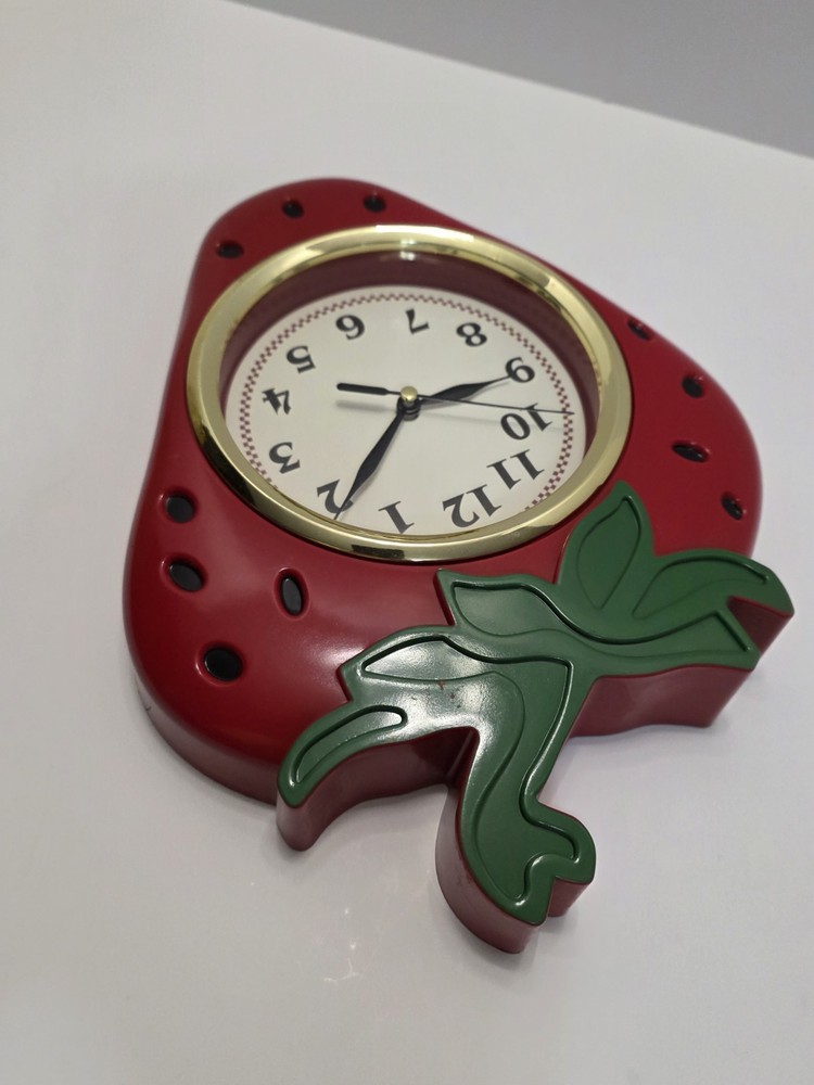 Vintage Decorative Strawberry Shaped Plastic Analog Wall Clock (Tested/Working)