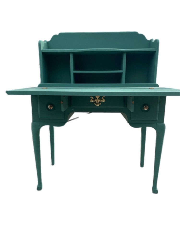 Desk/Vanity